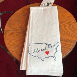 NWT Rae Dunn kitchen towels